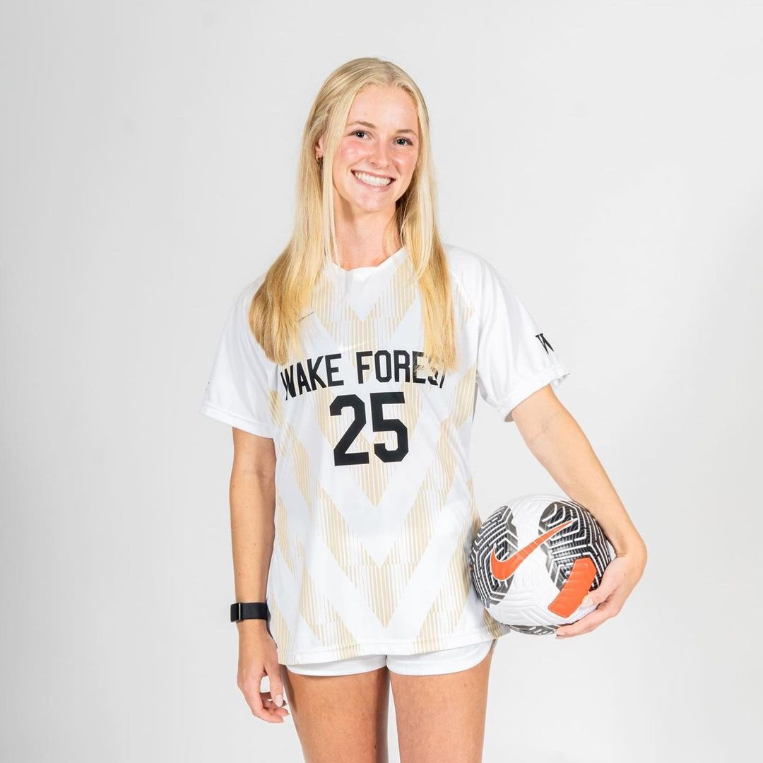 Sophie Faircloth | #25